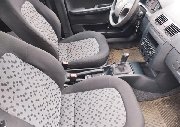 Skoda Fabia cena 2500 przebieg: 169622, rok produkcji 2004 z Pszczyna małe 37